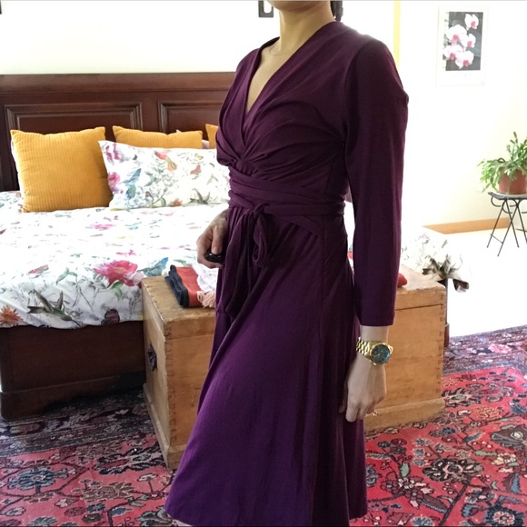 Banana Republic Dresses & Skirts - BANANA REPUBLIC Issa Collection faux wrap dress